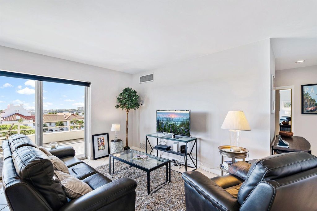 Photo of 44 Cocoanut Row #626b, Palm Beach, FL 33480 (MLS # R11089273)