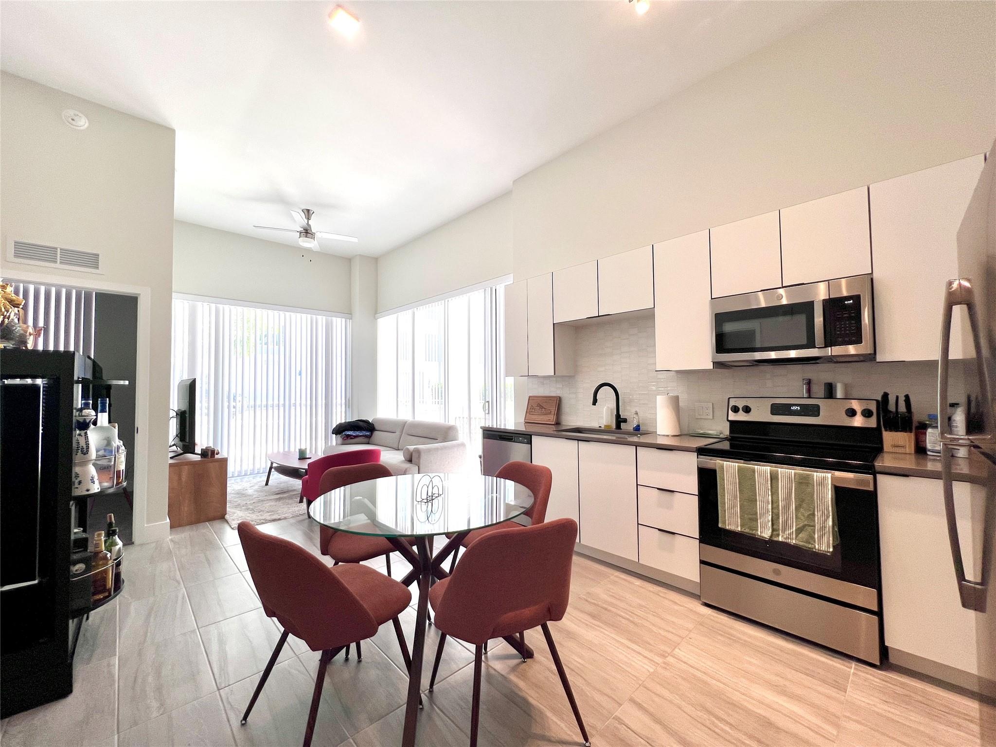 DANIA POINTE - Residential Lease