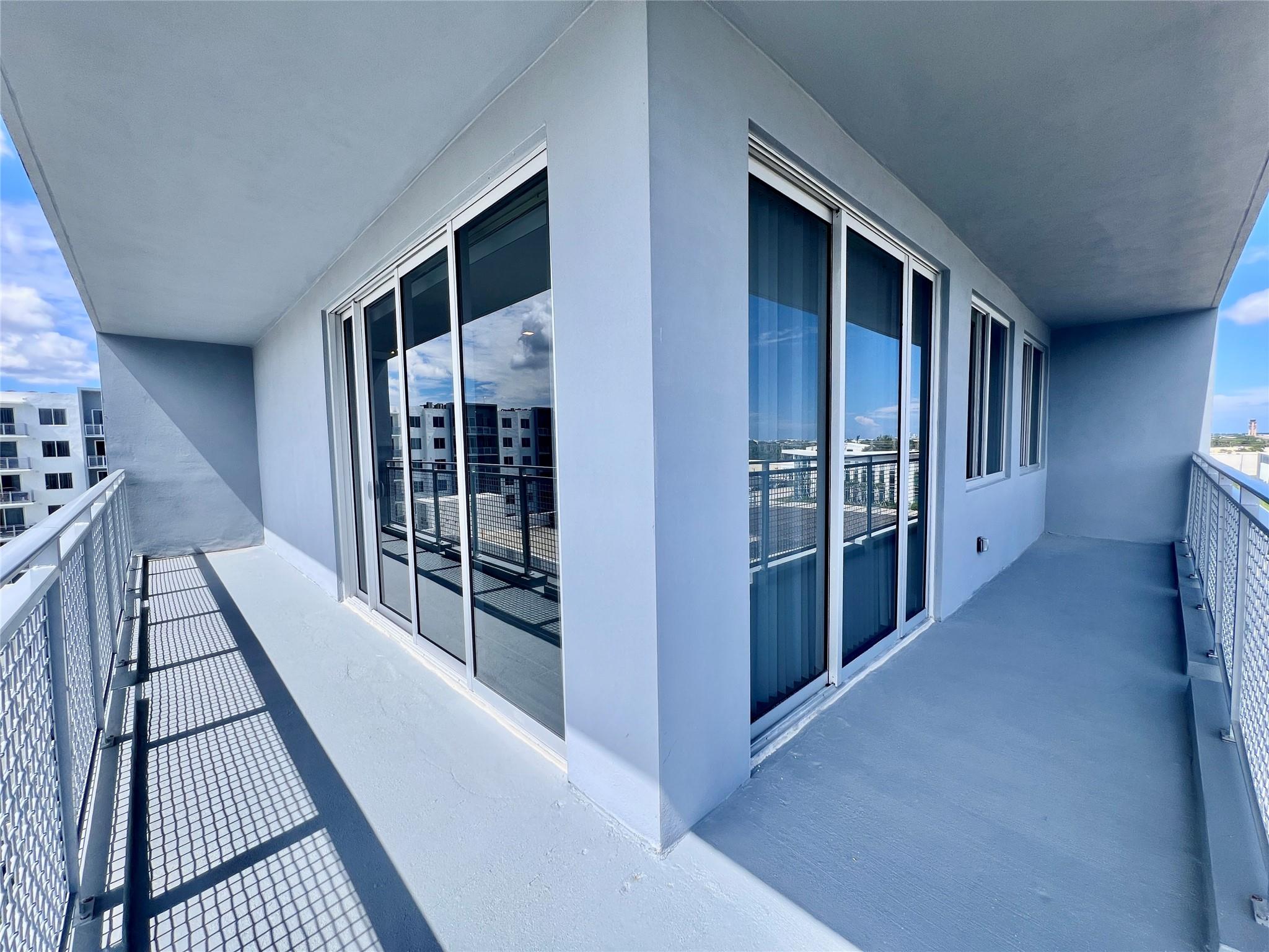 DANIA POINTE - Residential Lease