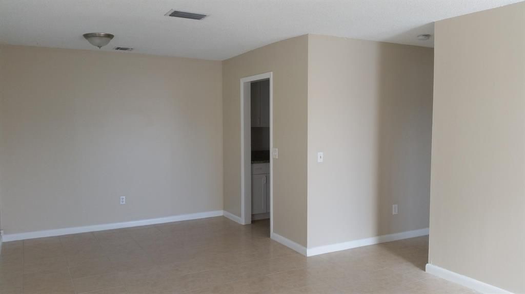 Photo of 3940 Park Lane, Palm Springs, FL 33406 (MLS # R10884915)