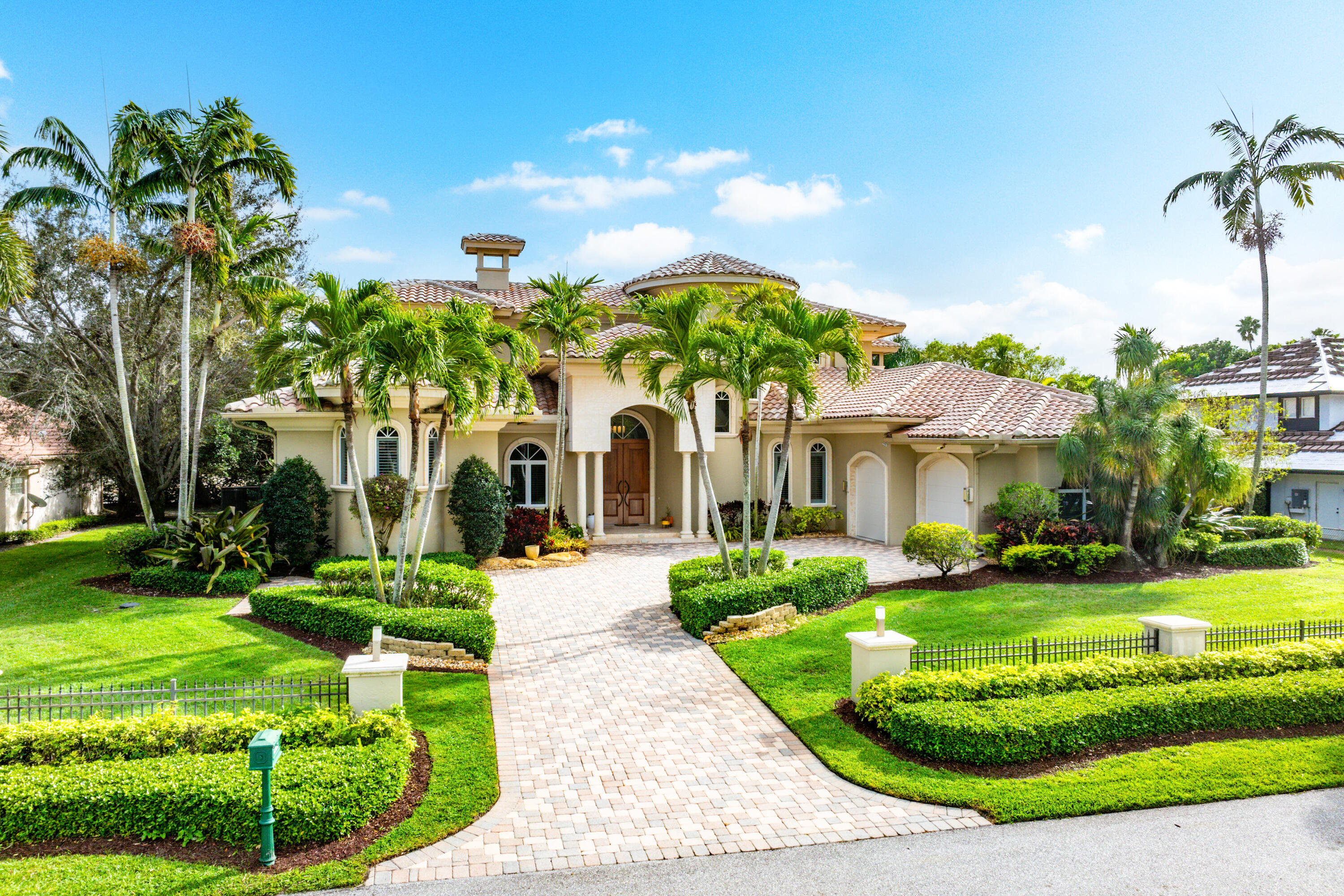 PINE TREE GOLF CLUB - Residential