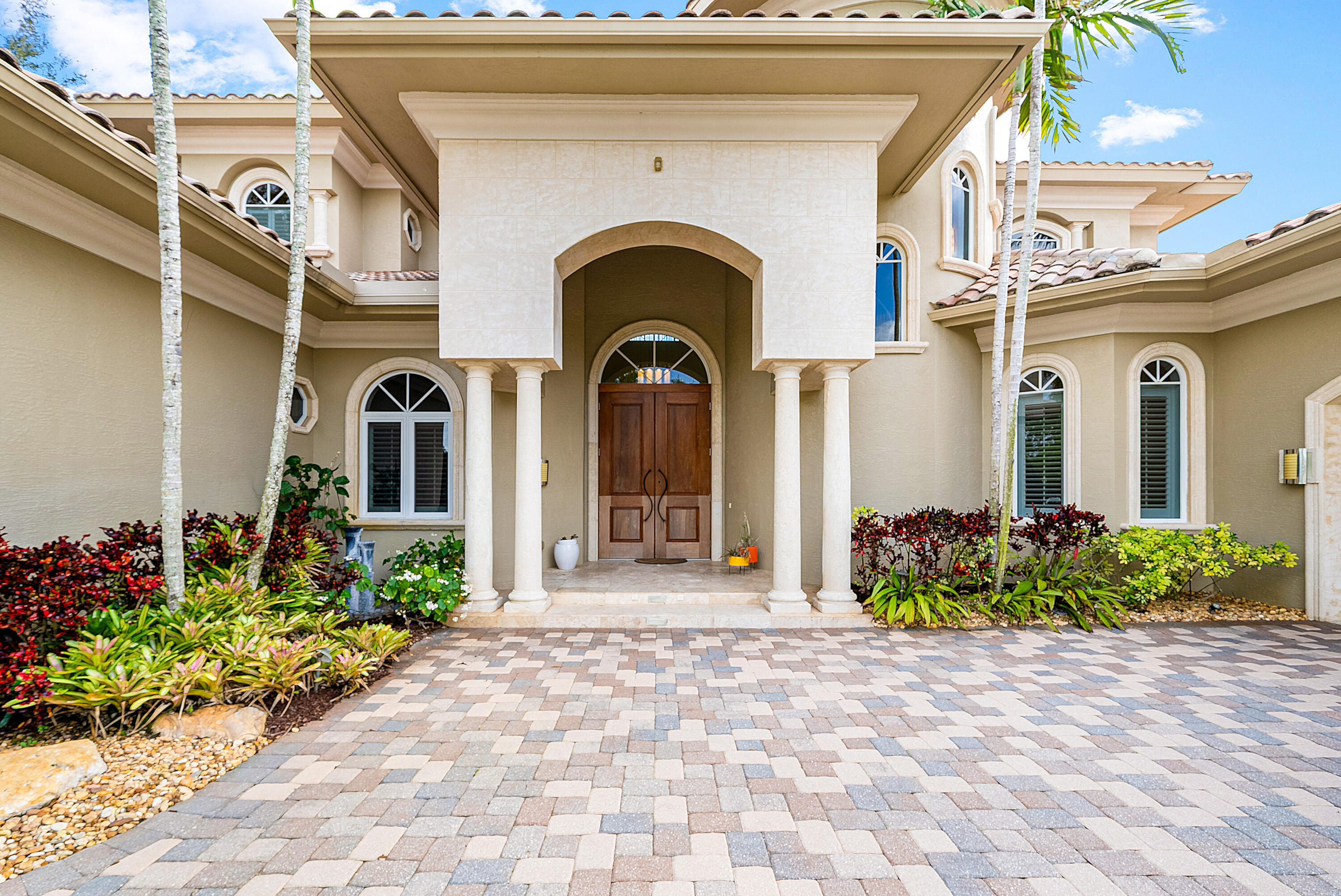 4304 Saint Andrews Drive