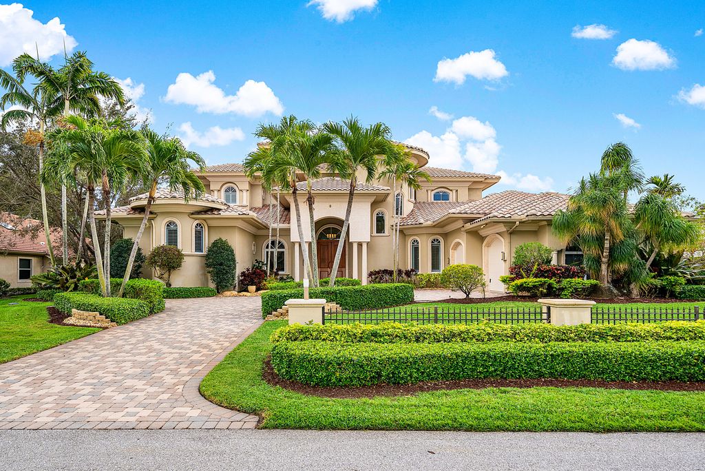 Photo of 4304 Saint Andrews Drive, Boynton Beach, FL 33436 (MLS # B26014022)