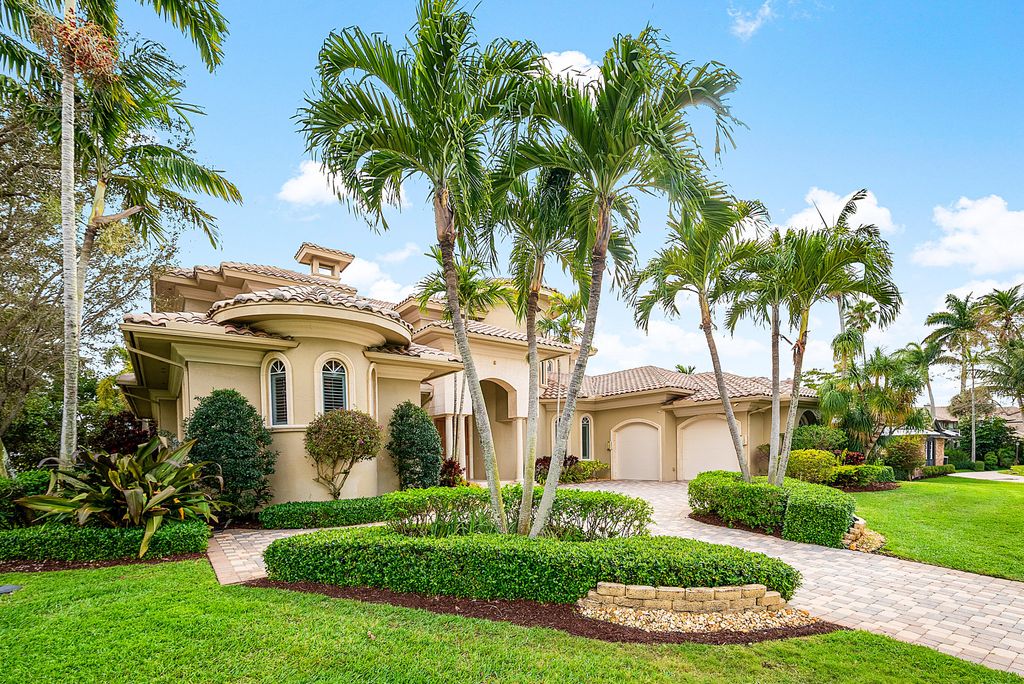 Photo of 4304 Saint Andrews Drive, Boynton Beach, FL 33436 (MLS # B26014022)