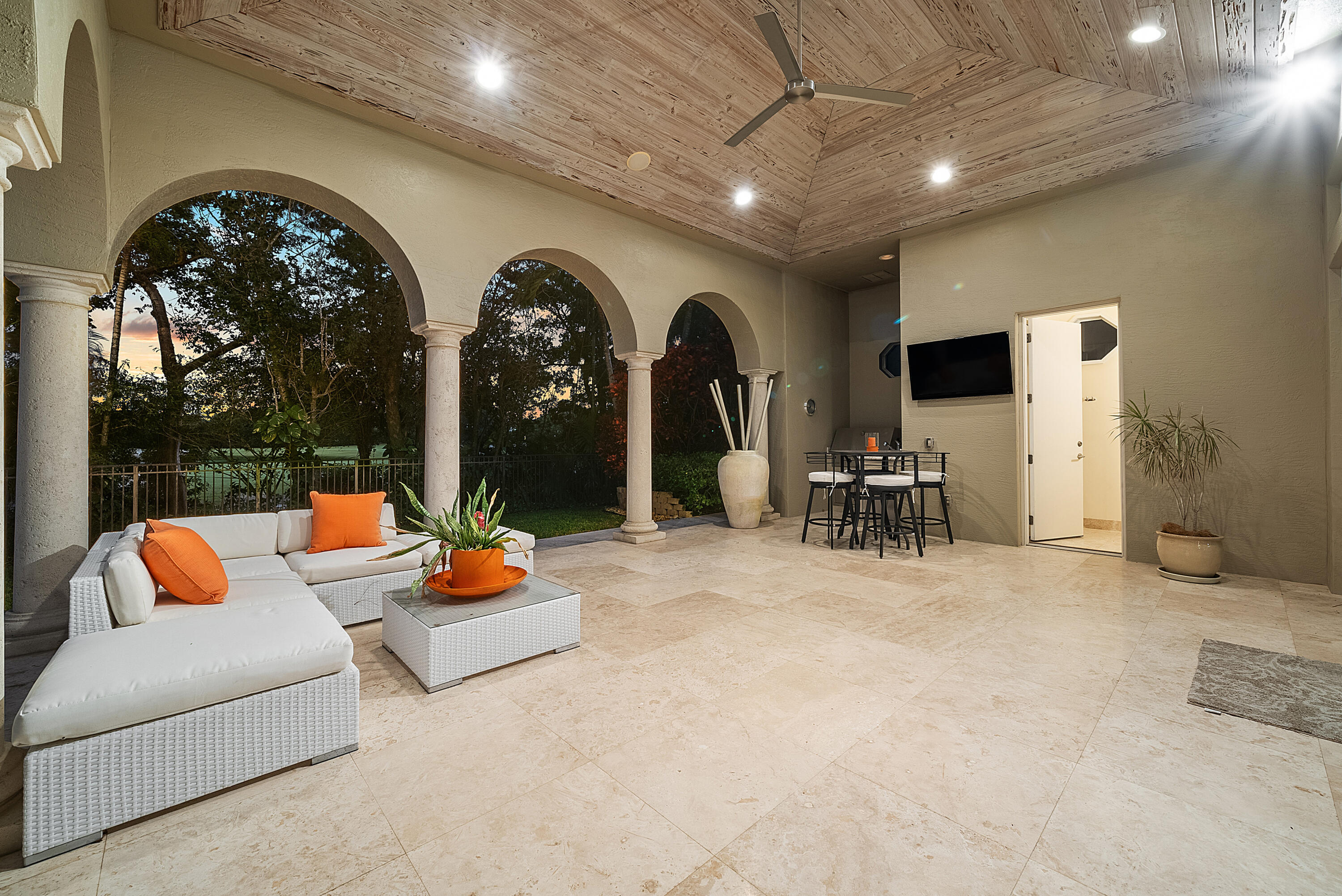 PINE TREE GOLF CLUB - Residential