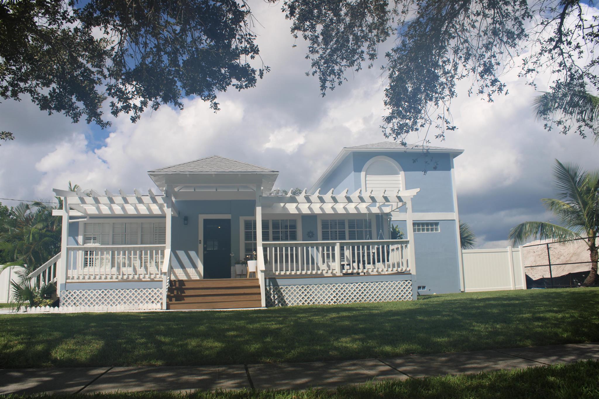 The home is available now thru Jan 1, 2026. Just a 5-min drive to the beach! The property includes a 3/2 main house and a 1/1 guest house which can be rented together or separately. $2,000/week for main & guest house, or a monthly rate of $4500 for main house, $2000 guest house or $6,000/mo for entire property. This home was built and lived in by Captain Charles Seabrook. He was the caretaker of the Jupiter Lighthouse from 1919 to 1940s. The home was extensively renovated in 2024, including hardwood floors, new kitchens, bathrooms, doors and windows. All furniture is new as well. A true must see. Inground pool with ample patio and deck areas.