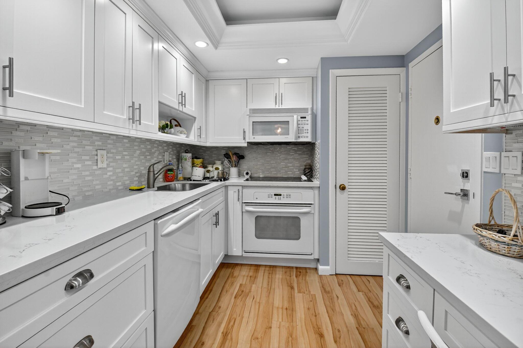 555 SE 6th Avenue 2-E