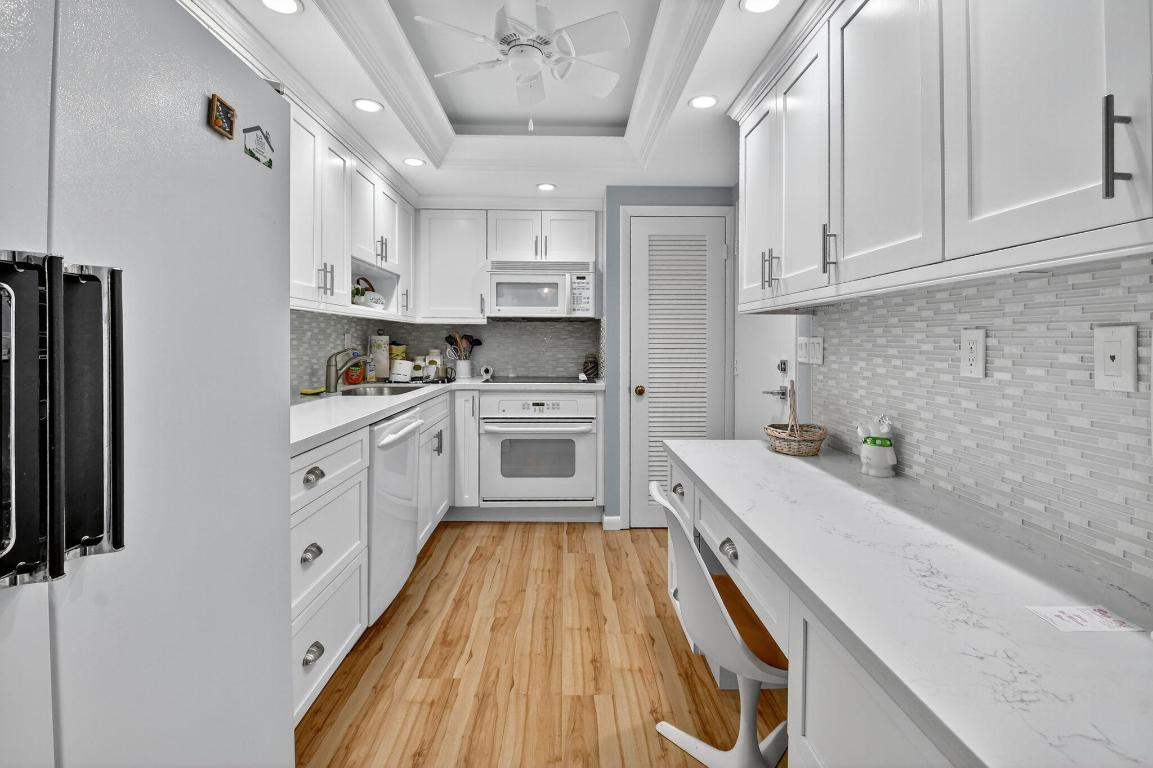 555 SE 6th Avenue 2-E