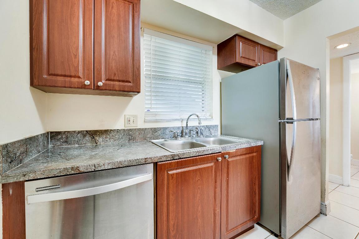 GREENWAY VILLAGE SOUTH CONDO 1 - Residential