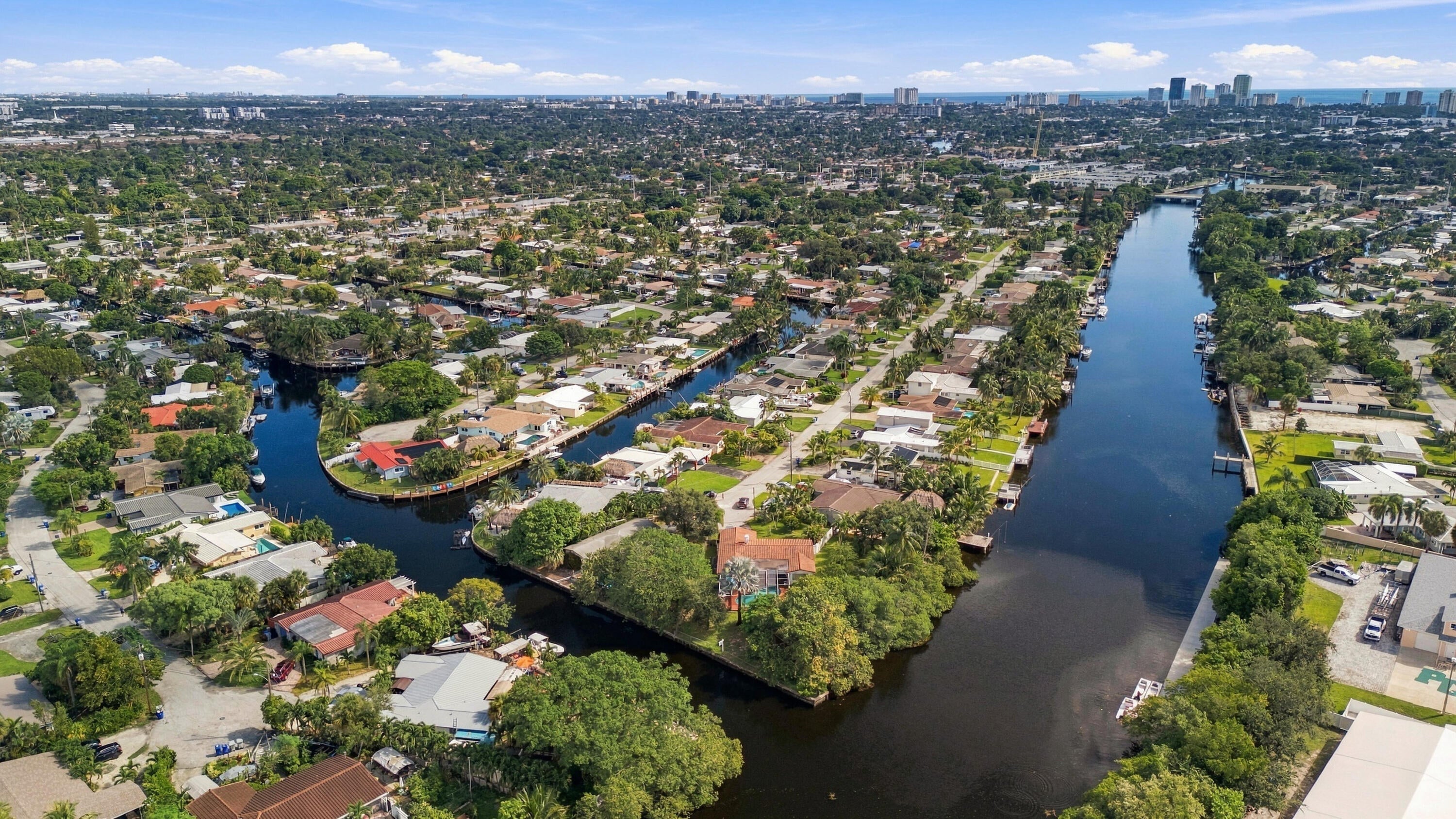 460 SW 18TH Court SW