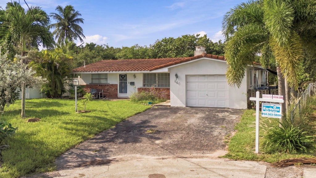 Photo of 460 SW 18TH Court SW, Pompano Beach, FL 33060 (MLS # B26082992)