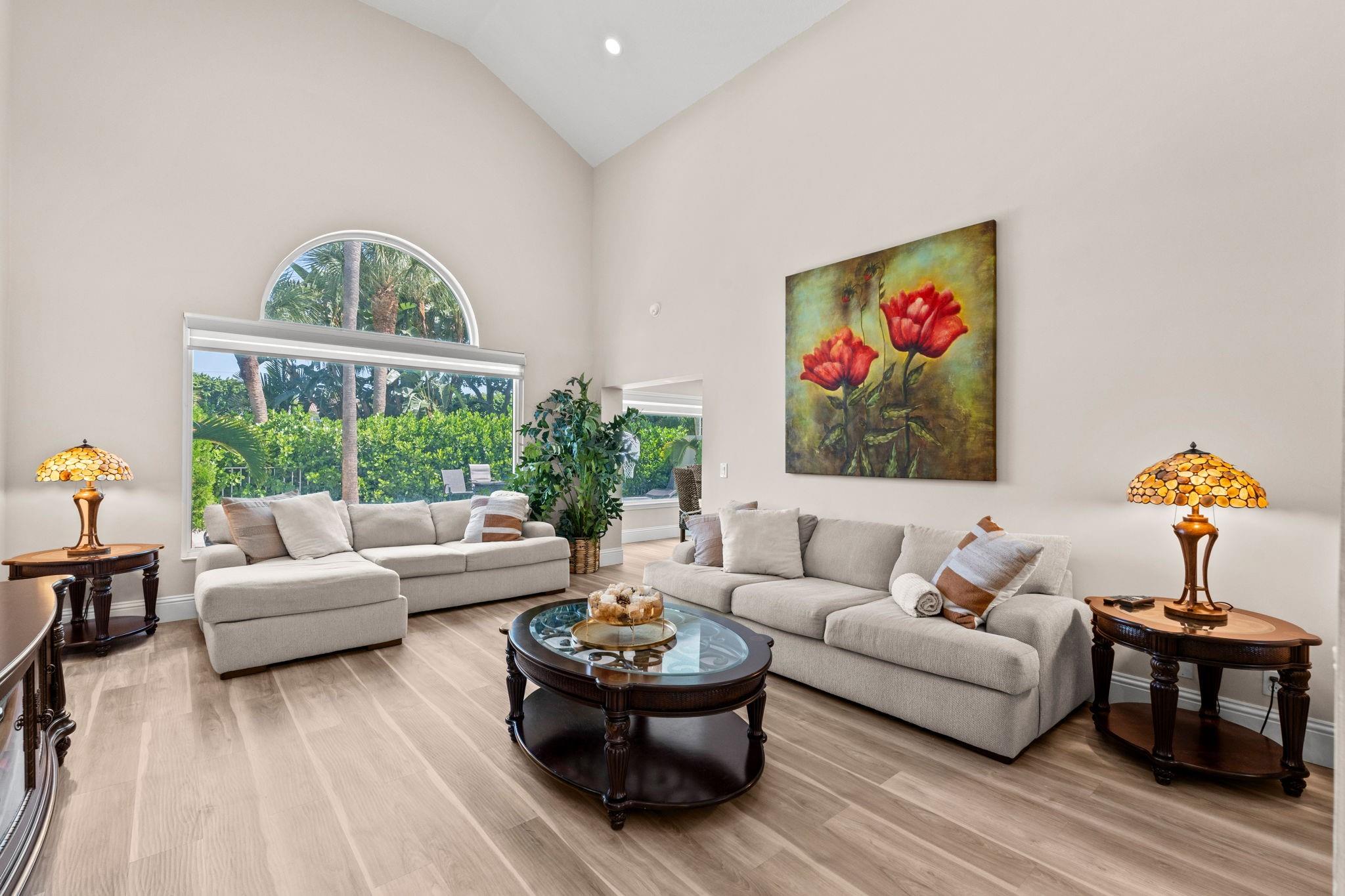 6231 La Vida Terrace