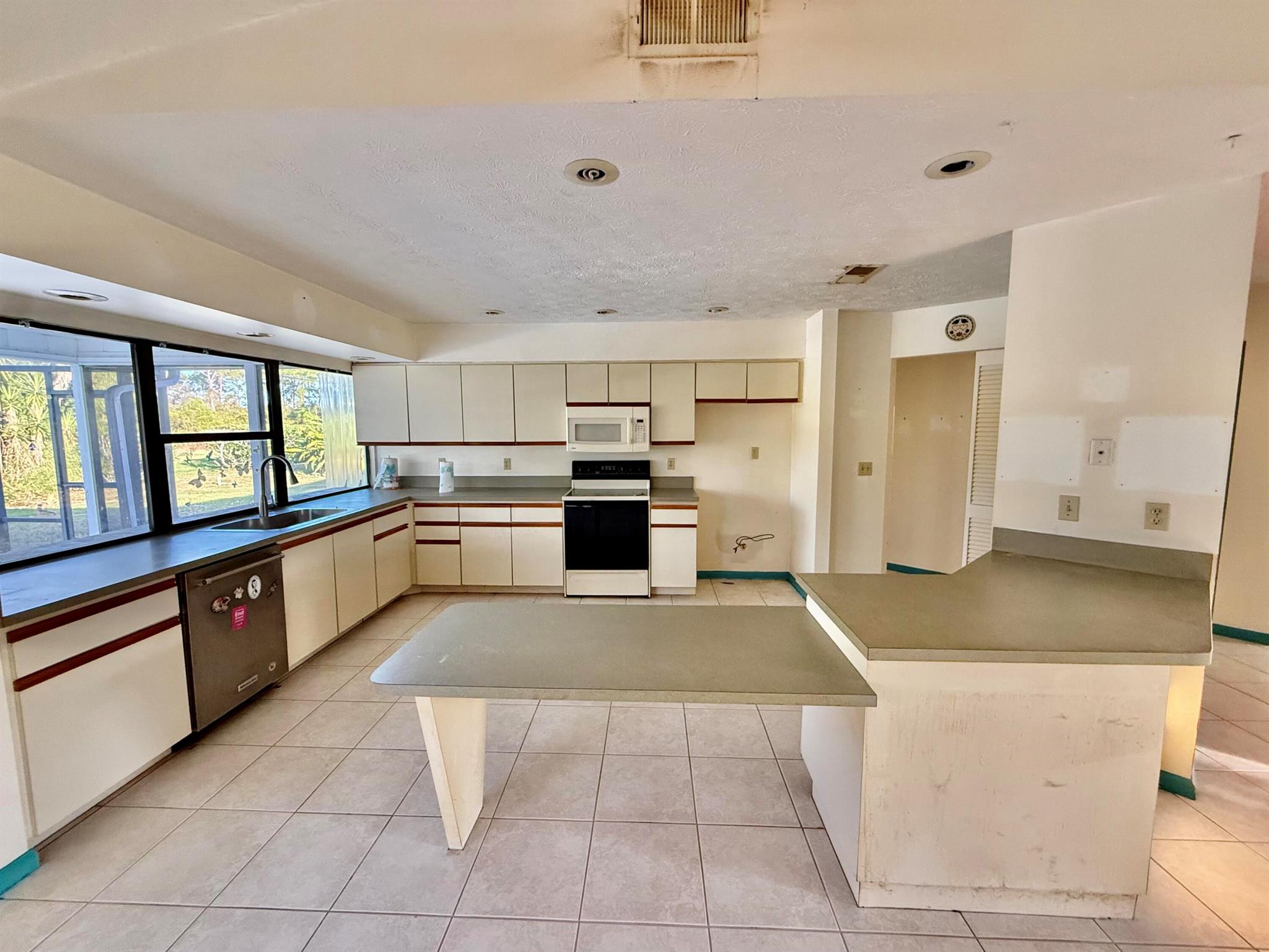 PORT ST LUCIE SECTION 10 - Residential