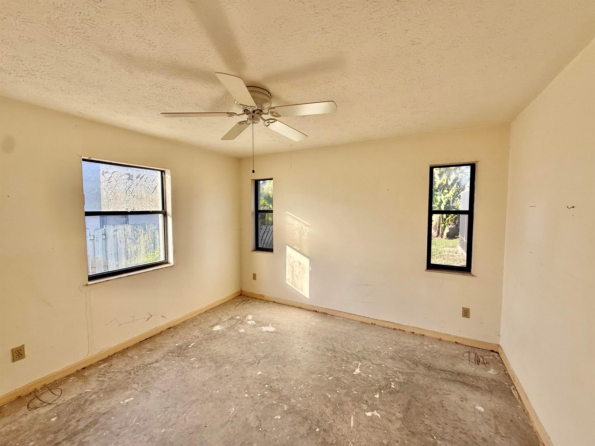 PORT ST LUCIE SECTION 10 - Residential