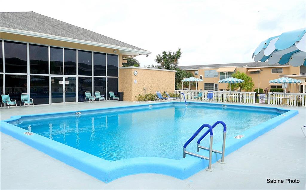 VILLAGE ROYALE CONDO 7 - Residential