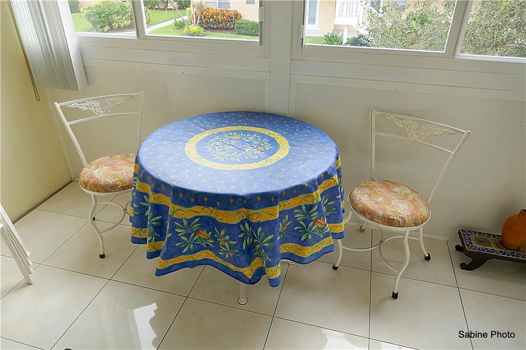 VILLAGE ROYALE CONDO 7 - Residential