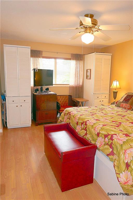 VILLAGE ROYALE CONDO 7 - Residential