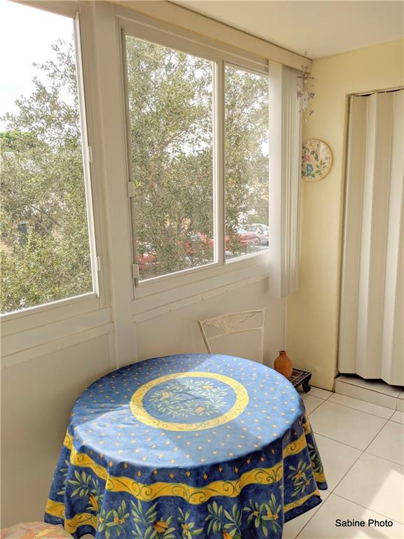 VILLAGE ROYALE CONDO 7 - Residential