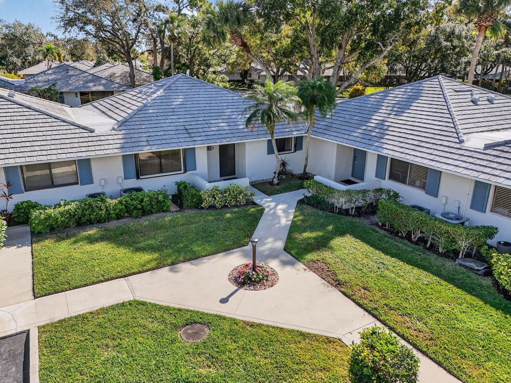 Photo of 713 Club Drive, Palm Beach Gardens, FL 33418 (MLS # R11152837)