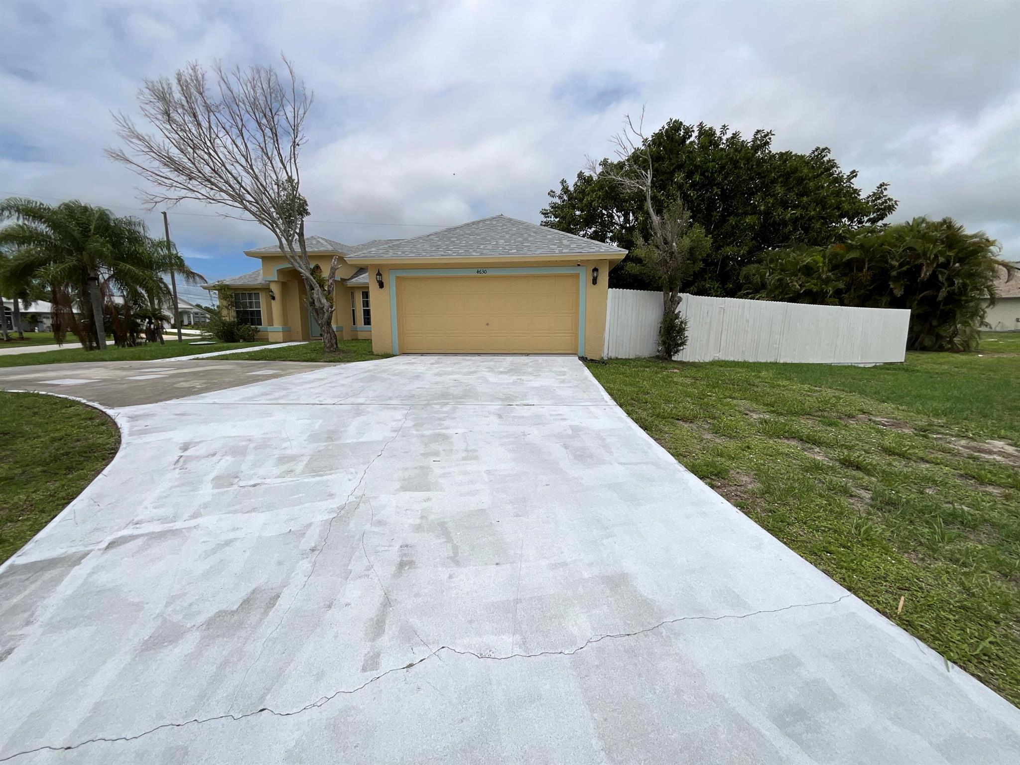 Port St Lucie Sec 43 - Residential Lease