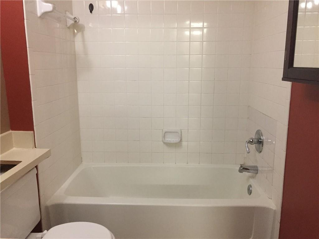 Summerbreeze Condo - Residential Lease