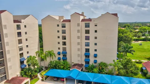 7572 Regency Lake Drive Unit 301, Boca Raton, FL 33433 - MLS#: R11067513