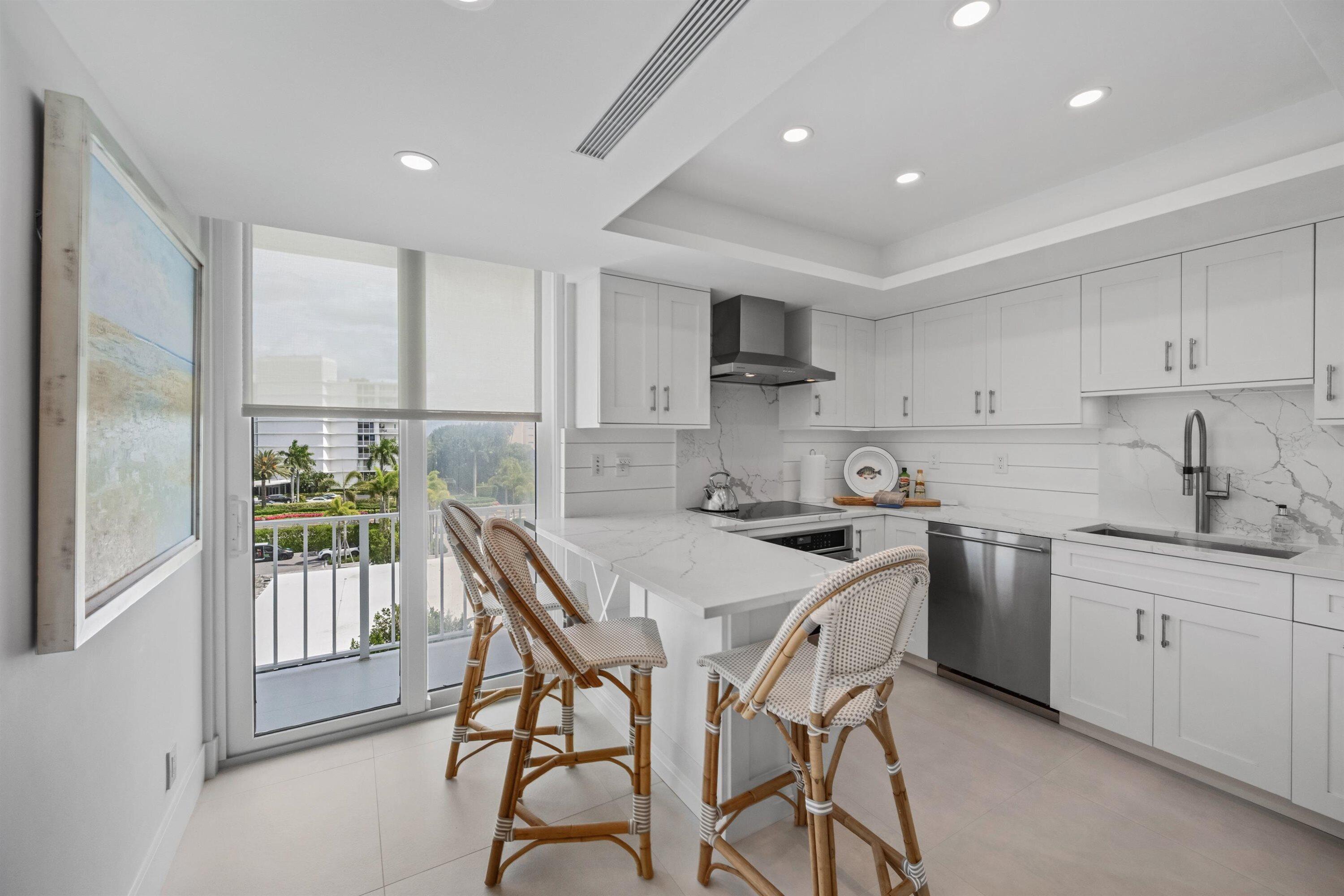 COVE COND - Residential