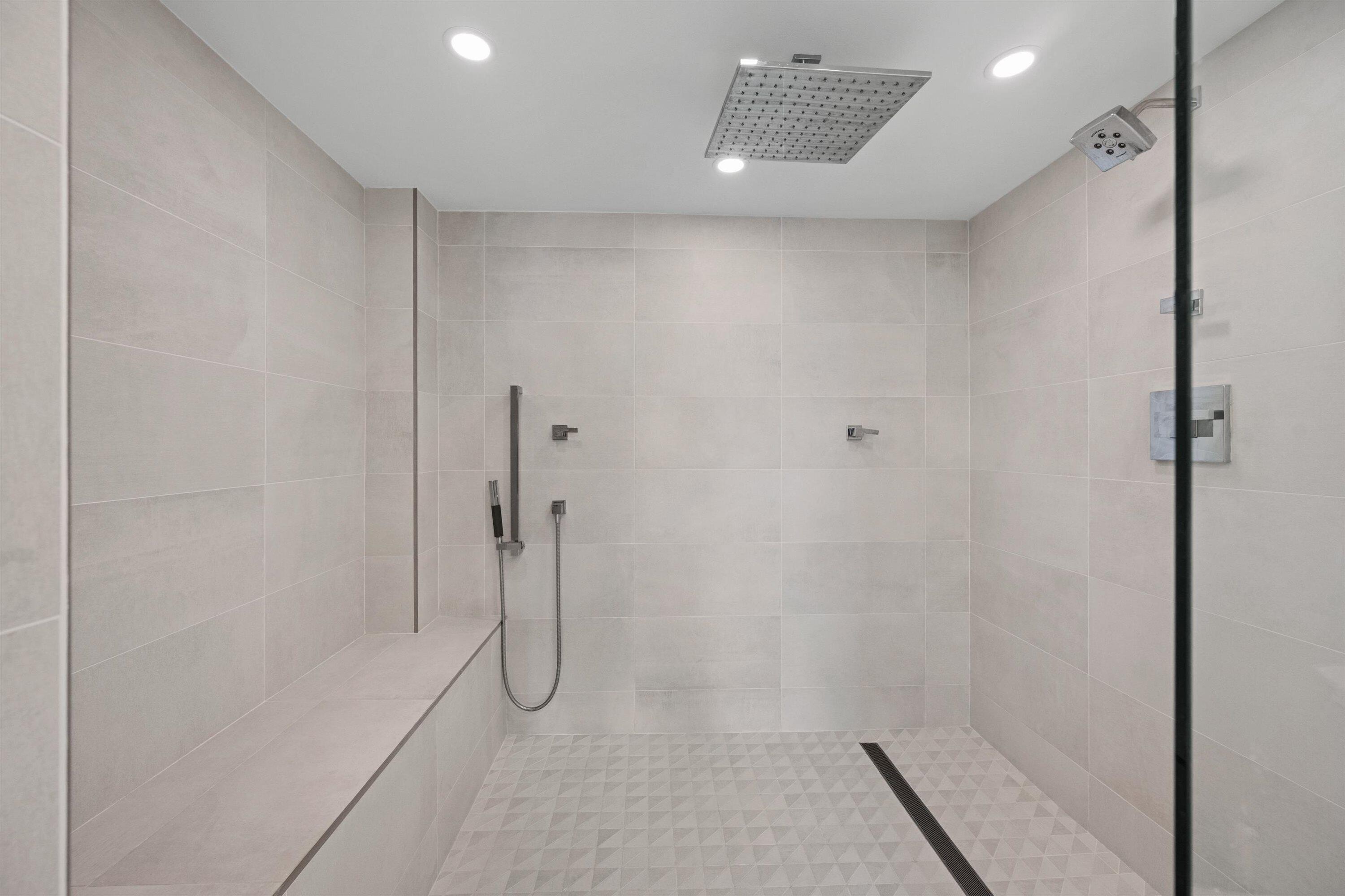 COVE COND - Residential