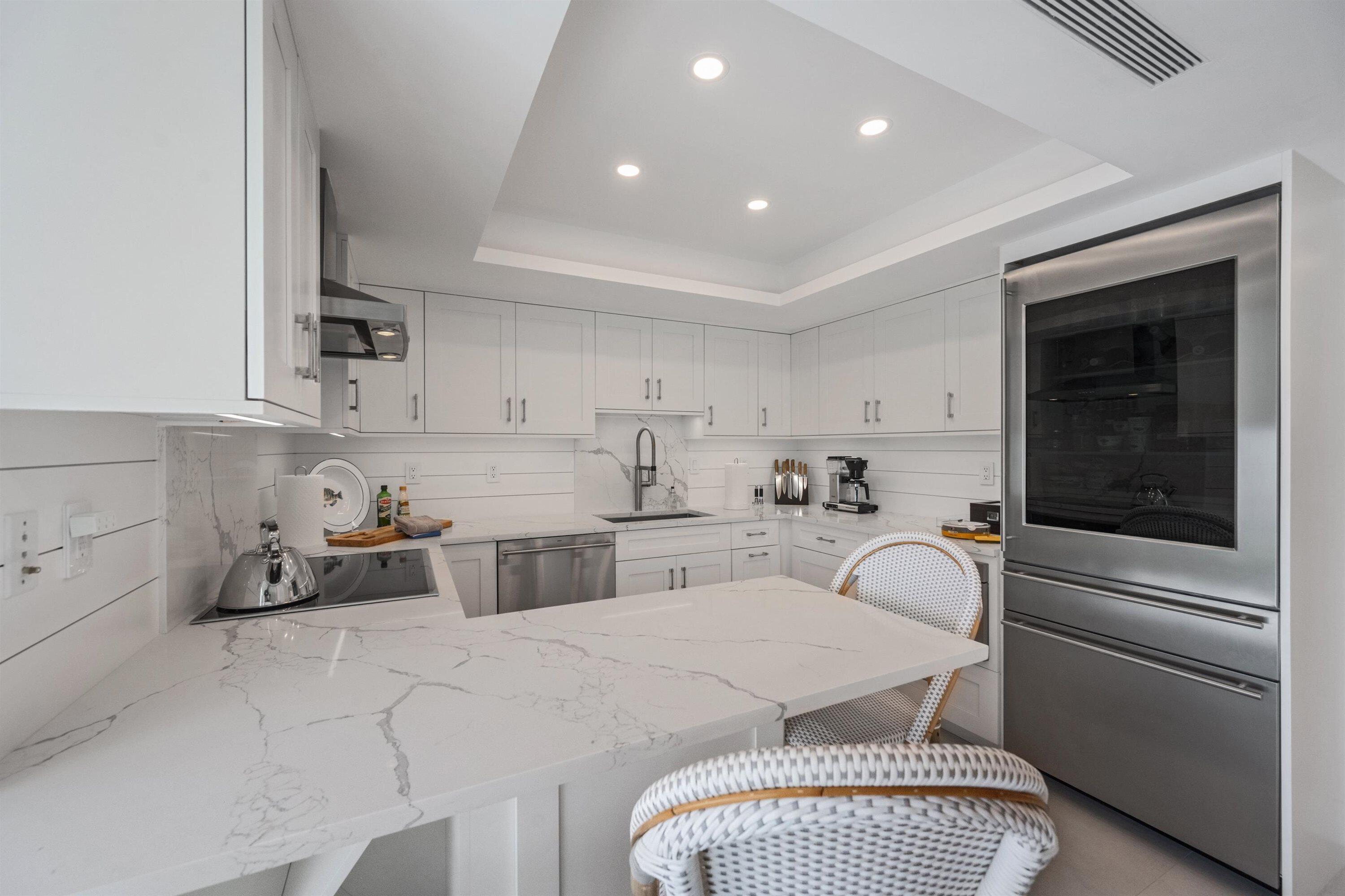 COVE COND - Residential