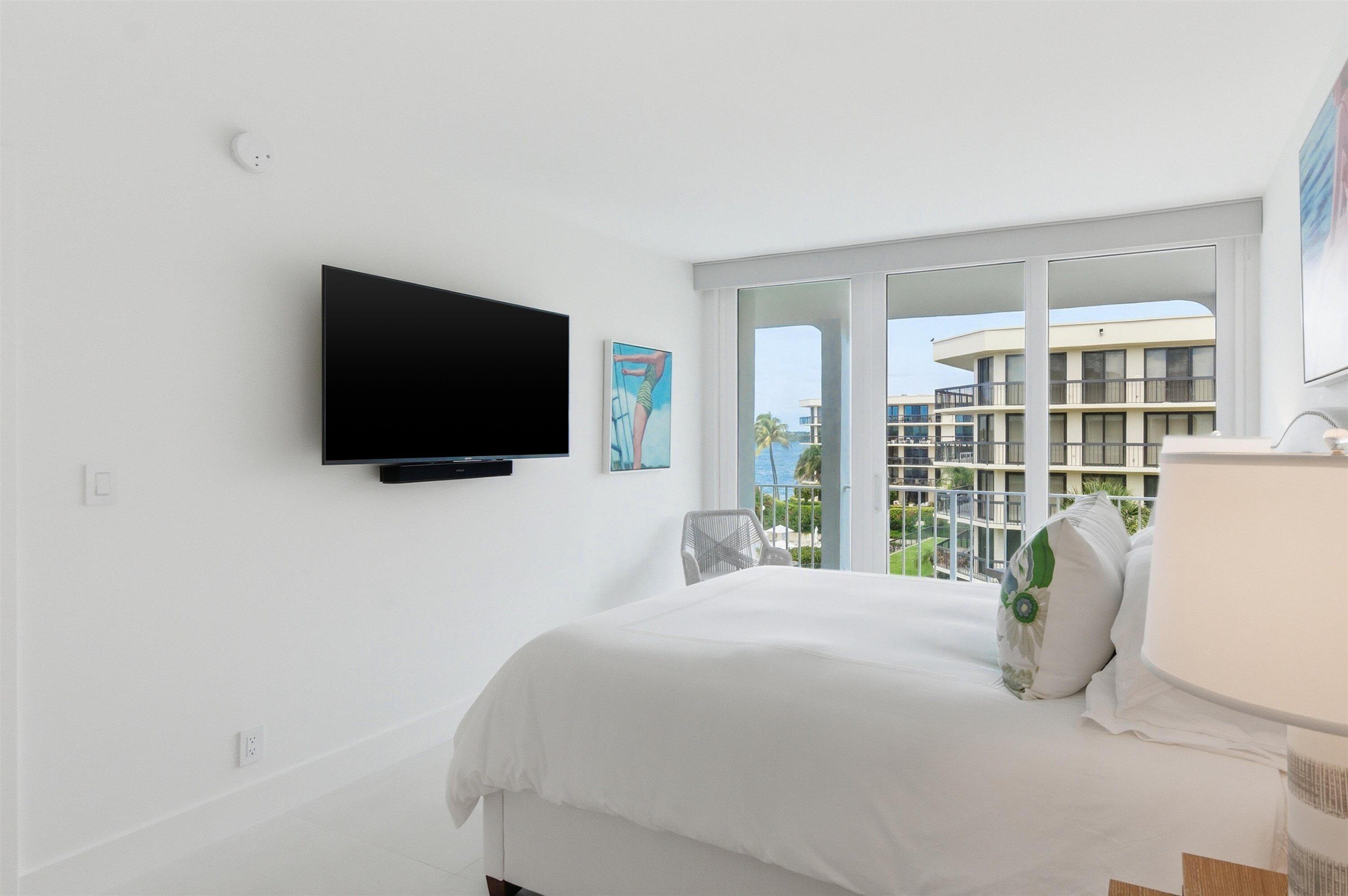 COVE COND - Residential