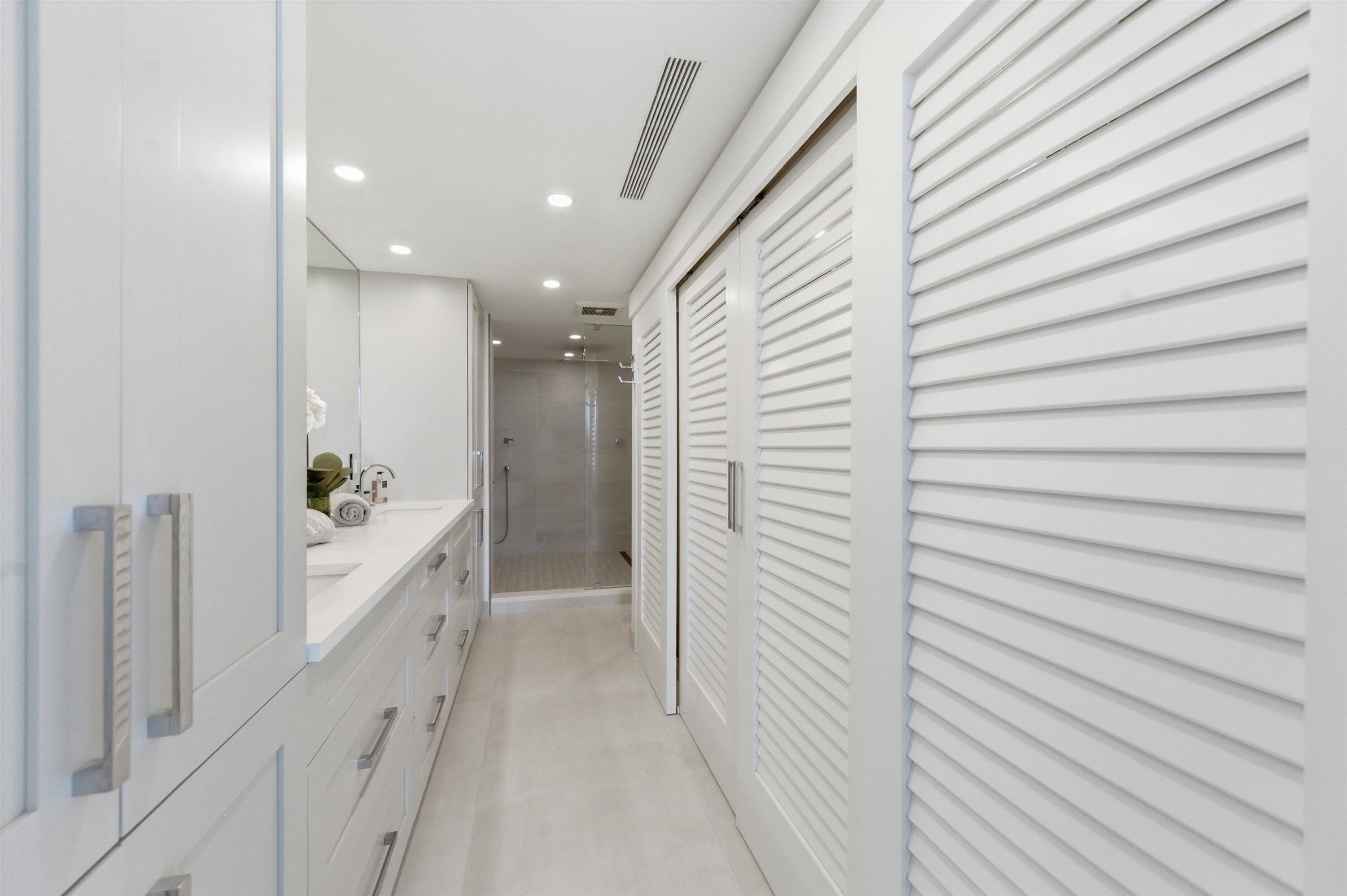 COVE COND - Residential