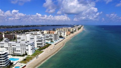 A home in South Palm Beach