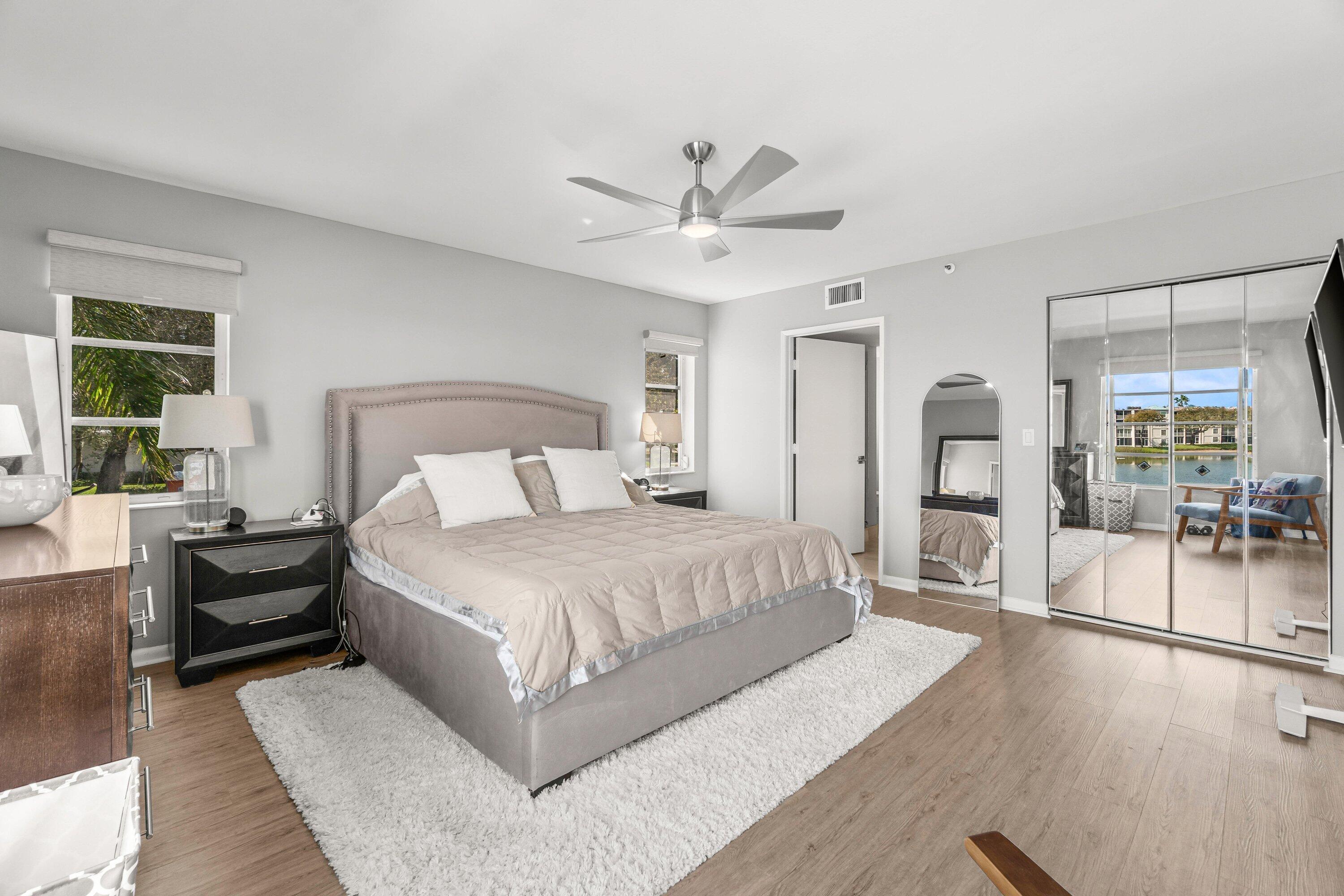 HUNTINGTON POINTE - Residential