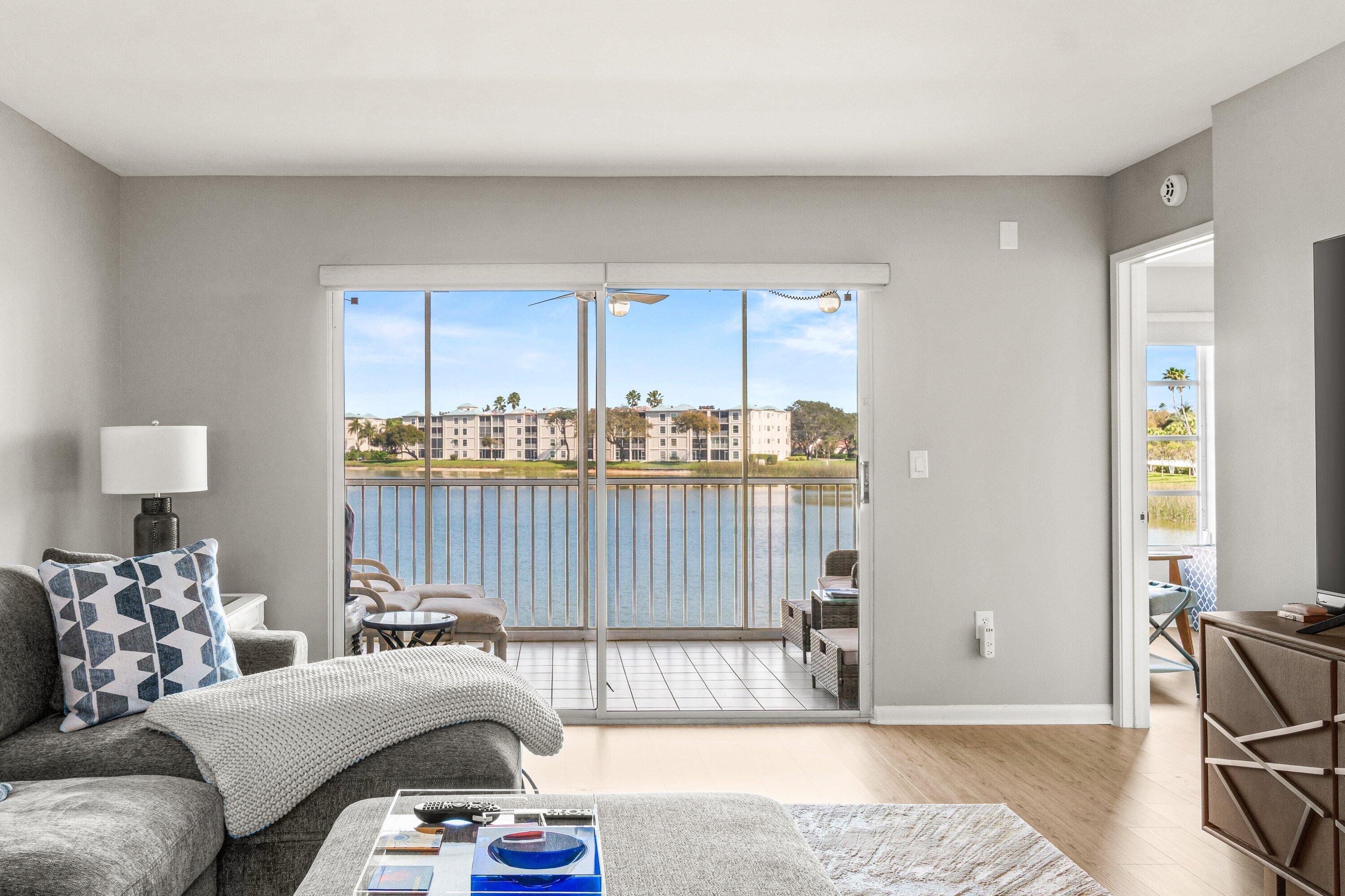 HUNTINGTON POINTE - Residential