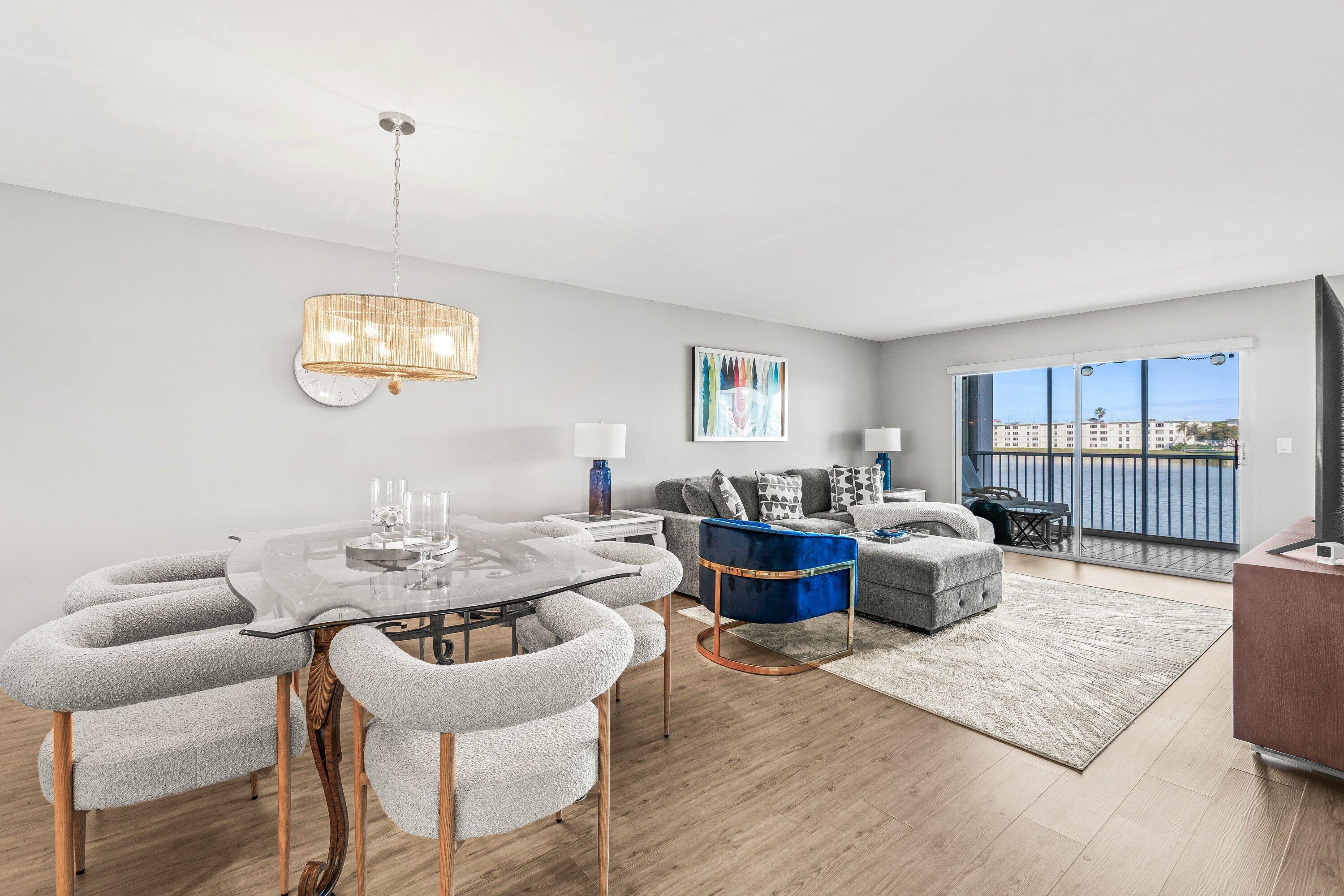 HUNTINGTON POINTE - Residential