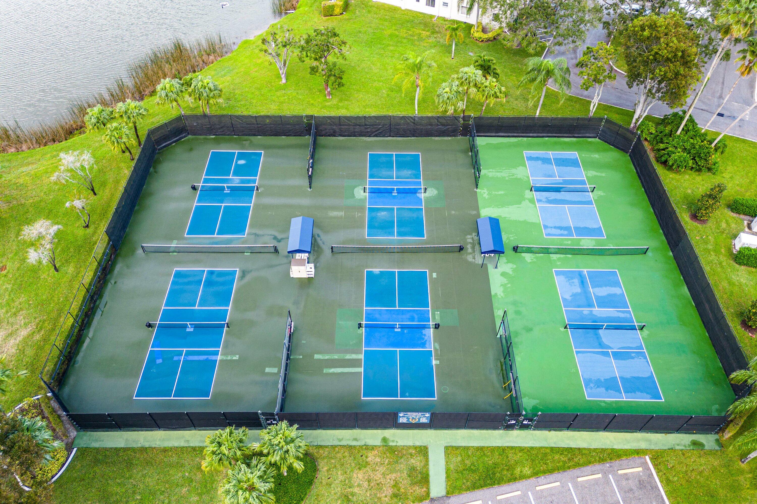 HUNTINGTON POINTE - Residential