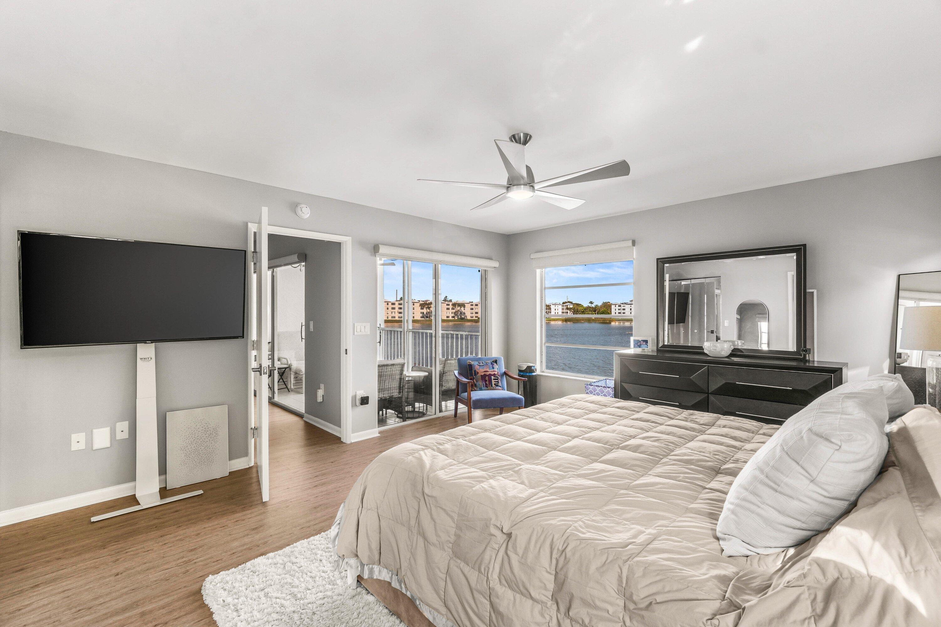 HUNTINGTON POINTE - Residential