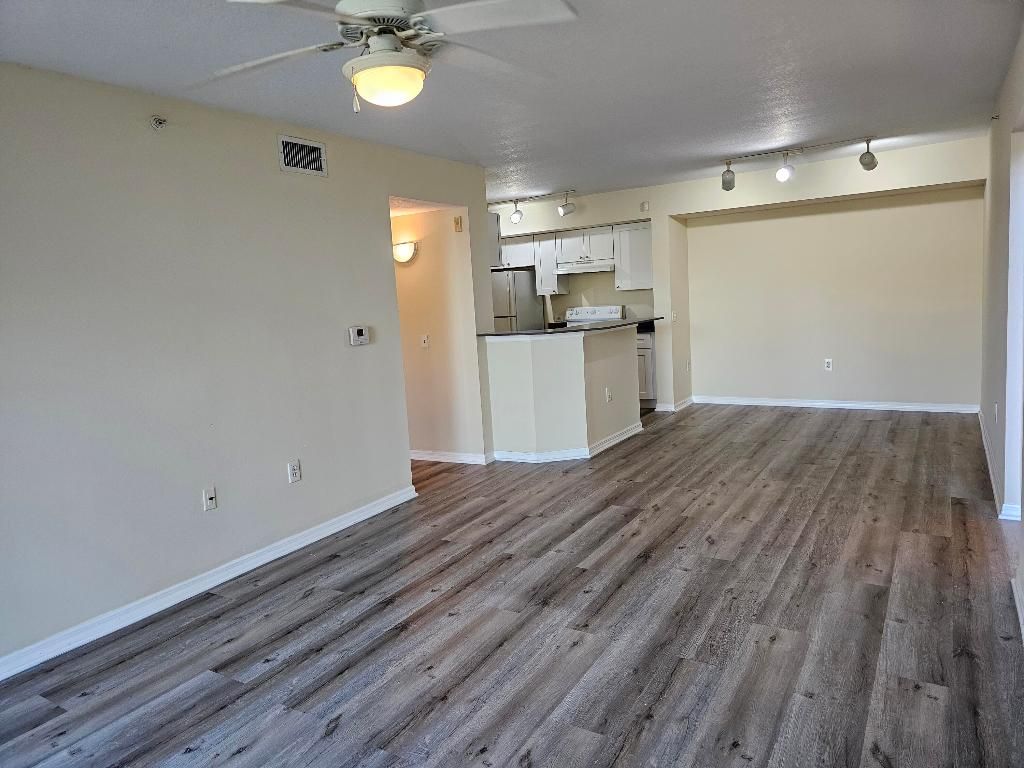 Photo of 604 Villa Circle #604, Boynton Beach, FL 33435 (MLS # R10989658)