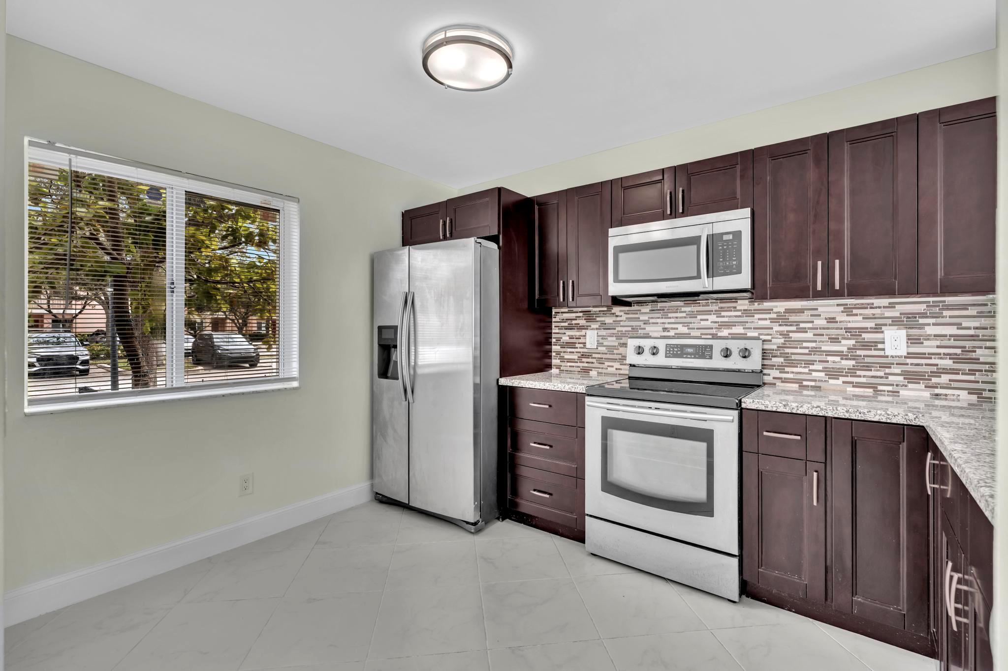 CHAPEL TRAIL II - Residential