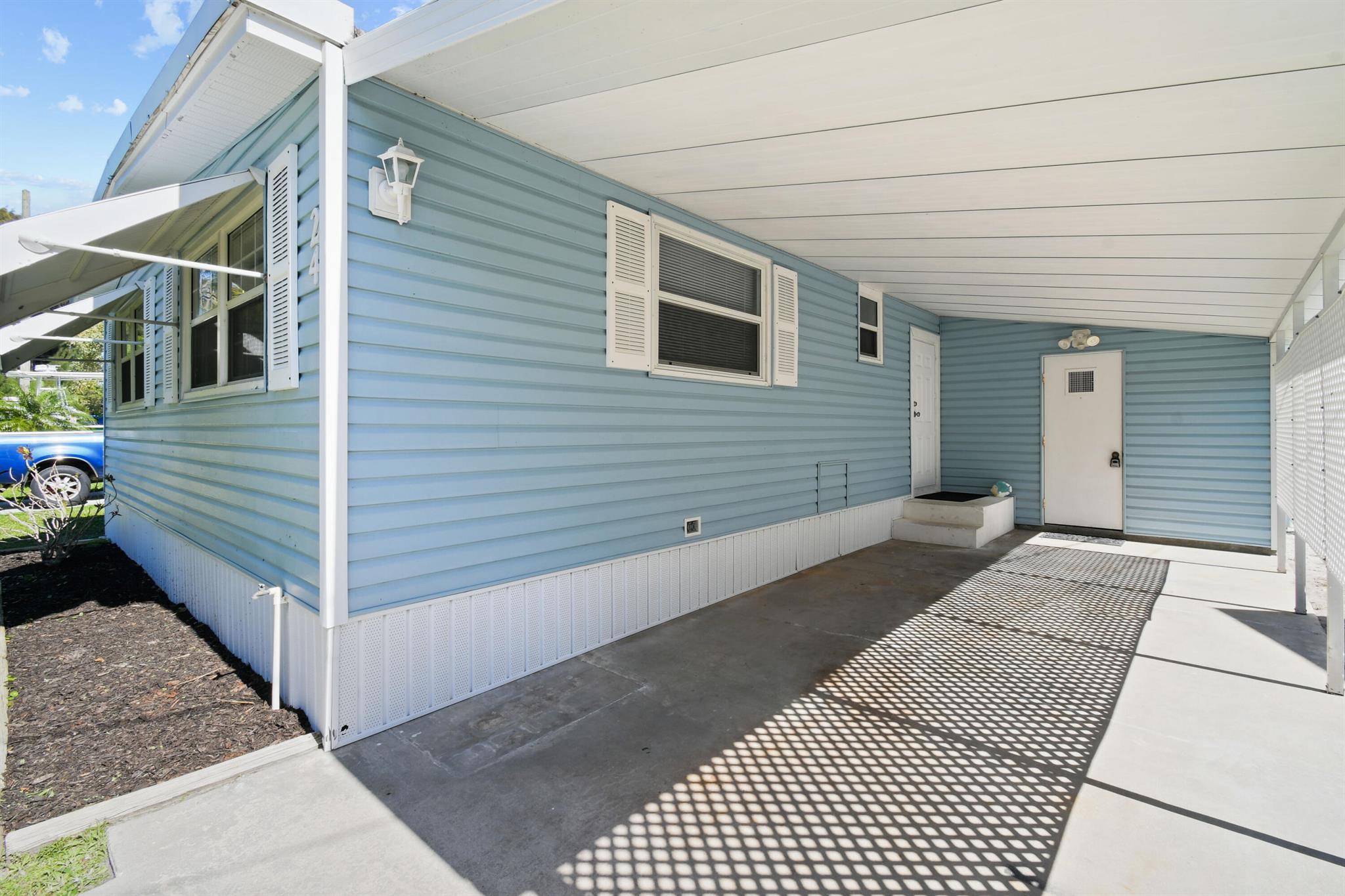 24 SE Fork Terrace