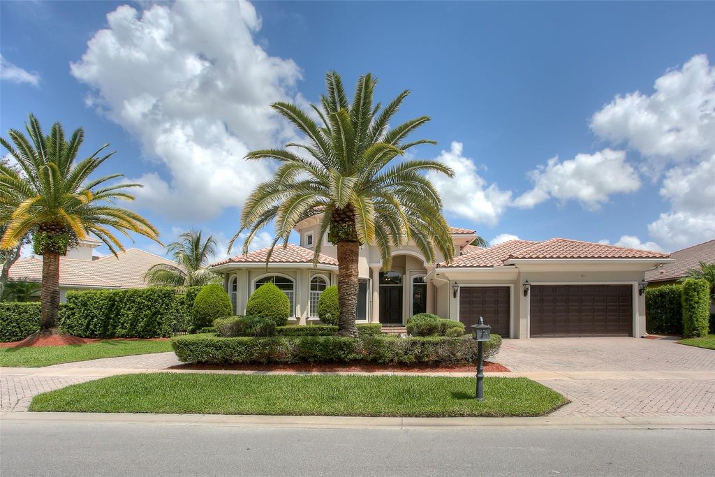 Photo of 791 Leigh Palm Avenue, Plantation, FL 33324 (MLS # F10500796)