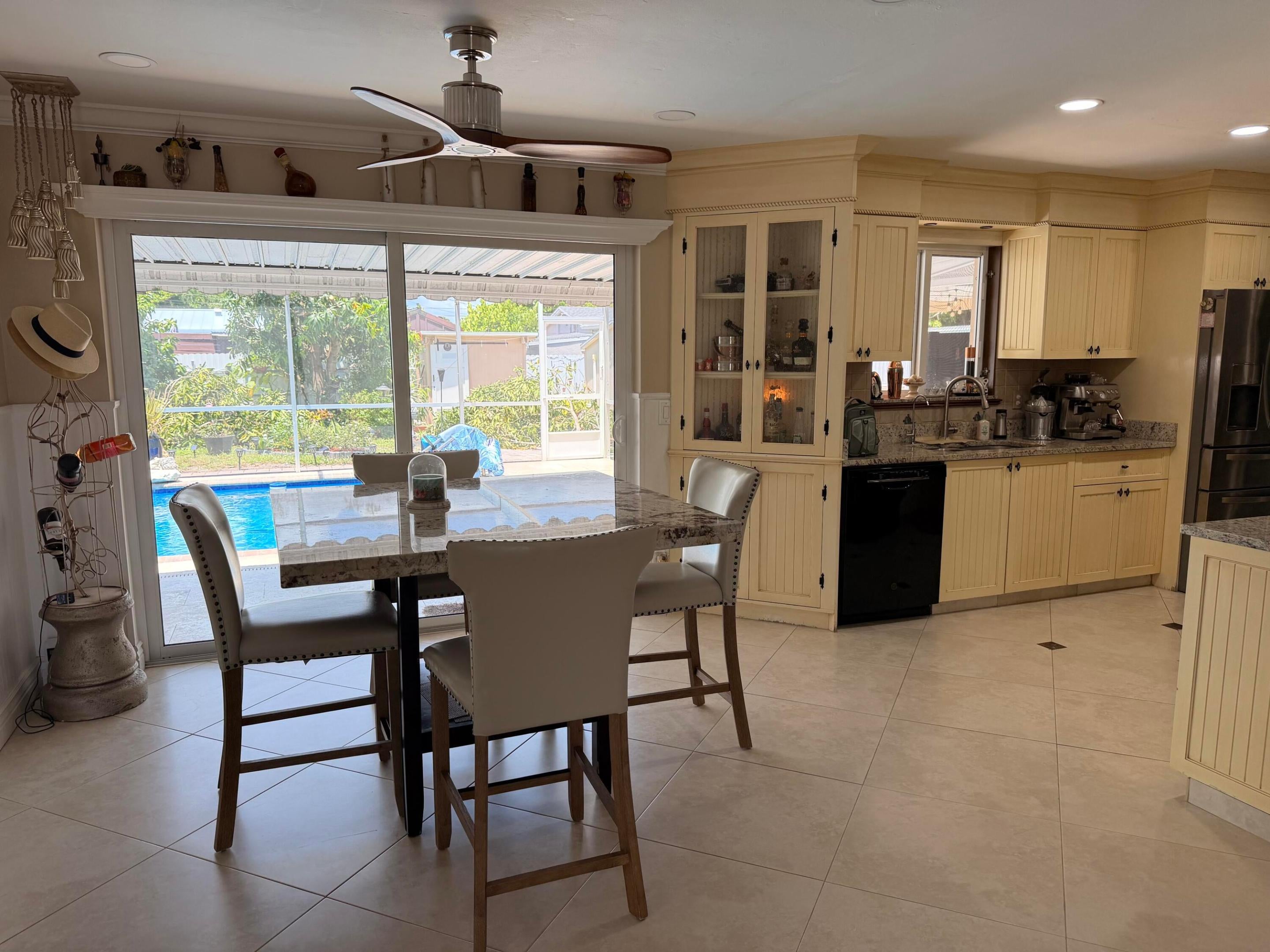 1905 S FLORIDA MANGO Road
