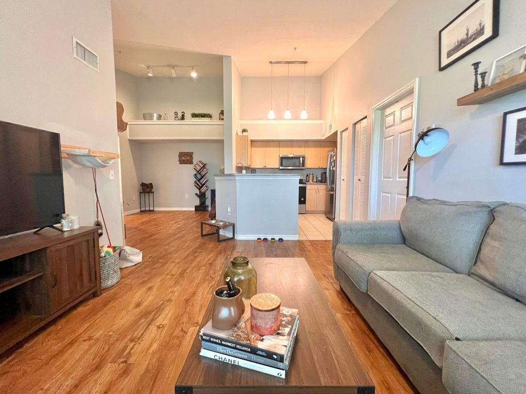 Photo of 419 Villa Circle, Boynton Beach, FL 33435 (MLS # R10927637)