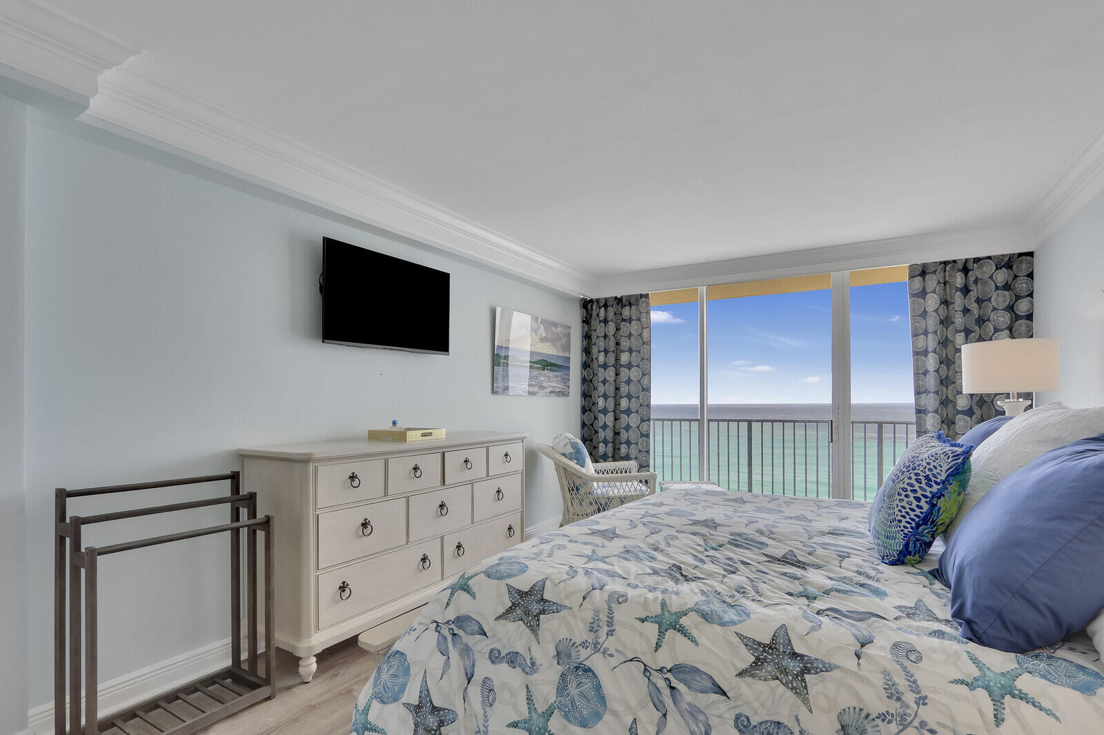 OCEAN TOWERS CONDO APTS - Residential