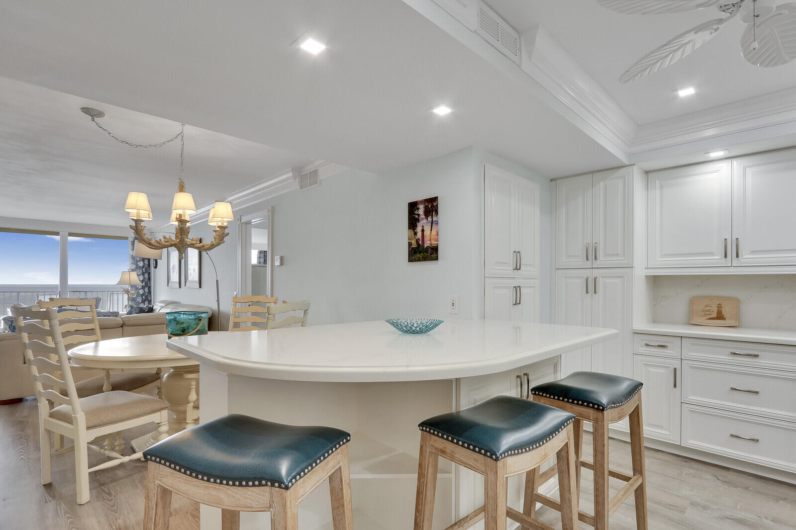 OCEAN TOWERS CONDO APTS - Residential