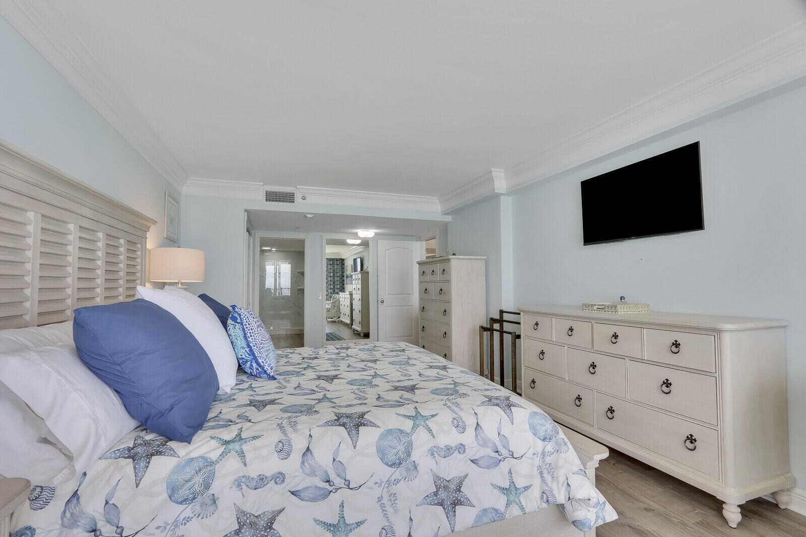 OCEAN TOWERS CONDO APTS - Residential