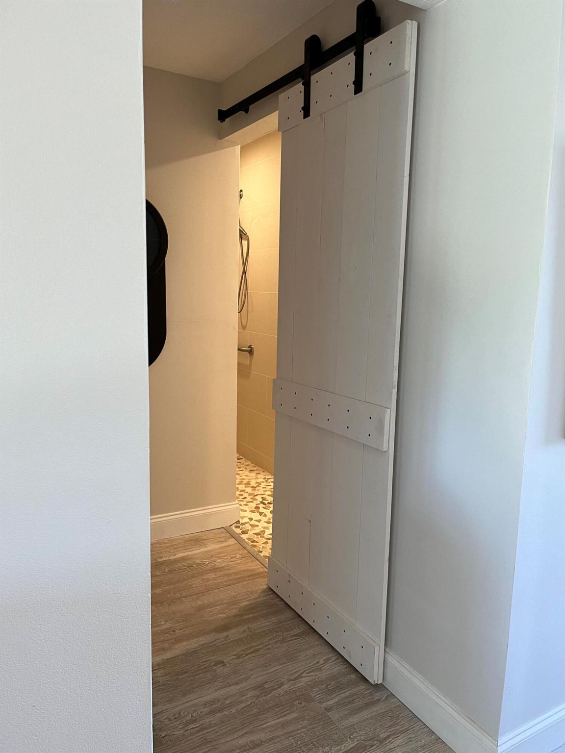 THE LITTLE CLUB CONDO - Residential