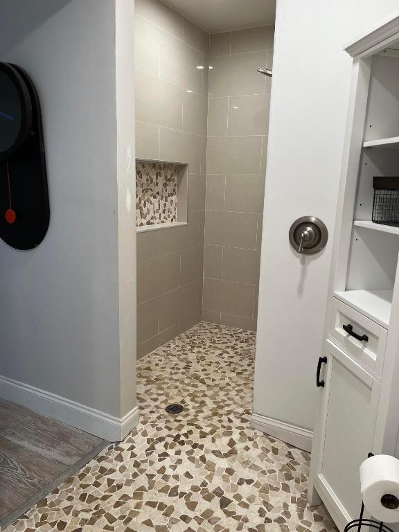 THE LITTLE CLUB CONDO - Residential