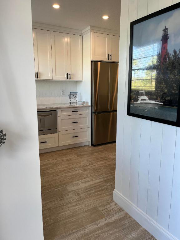 THE LITTLE CLUB CONDO - Residential