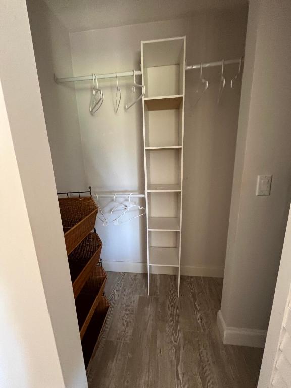 THE LITTLE CLUB CONDO - Residential